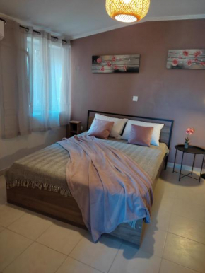 DORA'S APARTMENTS STUDIO 3